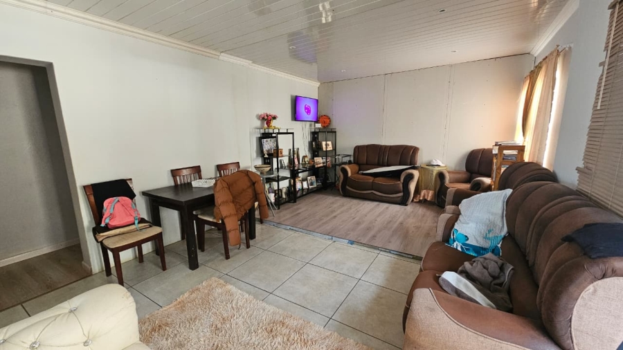 6 Bedroom Property for Sale in Parkers Dam Western Cape